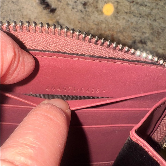 GUCCI SUPREME BLOOMS WALLET Full Inclusion - Picture 7 of 13